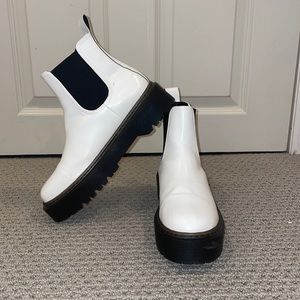 Knock off Dr Martens Chelsea boots